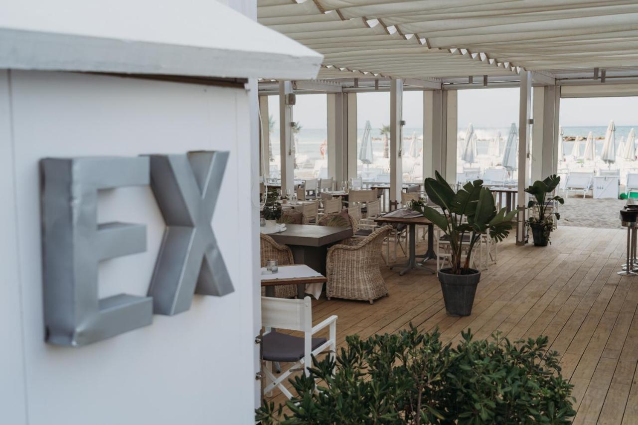 Excelsior Hotel, Spa & Lido Песаро Екстериор снимка