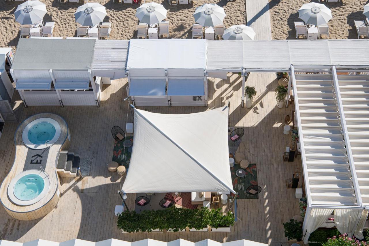 Excelsior Hotel, Spa & Lido Песаро Екстериор снимка