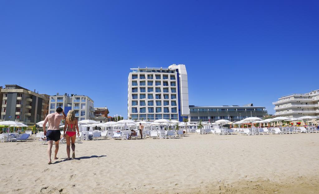 Excelsior Hotel, Spa & Lido Песаро Екстериор снимка