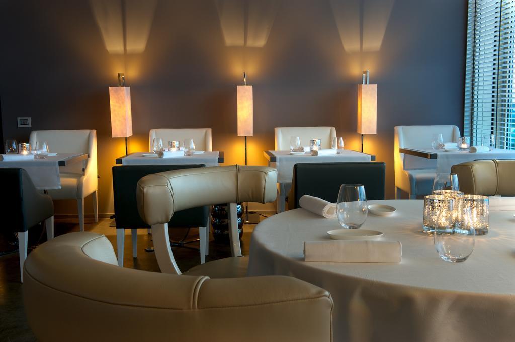 Excelsior Hotel, Spa & Lido Песаро Екстериор снимка